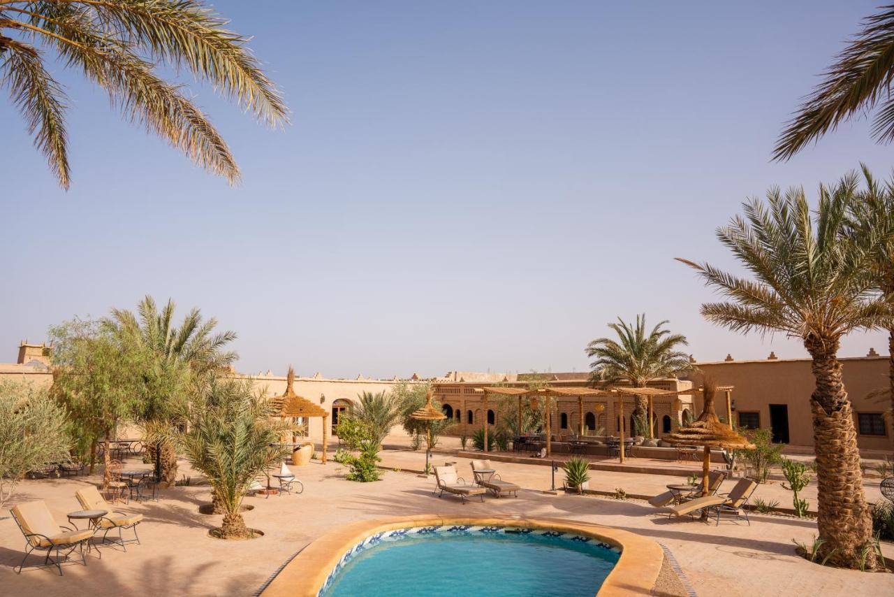 Hassilabied Riadsuerteloca Merzouga מראה חיצוני תמונה The swimming pool at the hotel