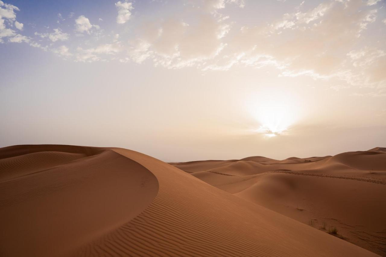 Hassilabied Riadsuerteloca Merzouga מראה חיצוני תמונה The Sahara Desert
