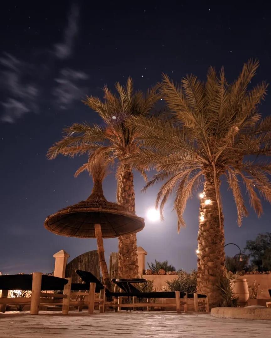 Hassilabied Riadsuerteloca Merzouga מראה חיצוני תמונה Fountain at the Oasis of Mara