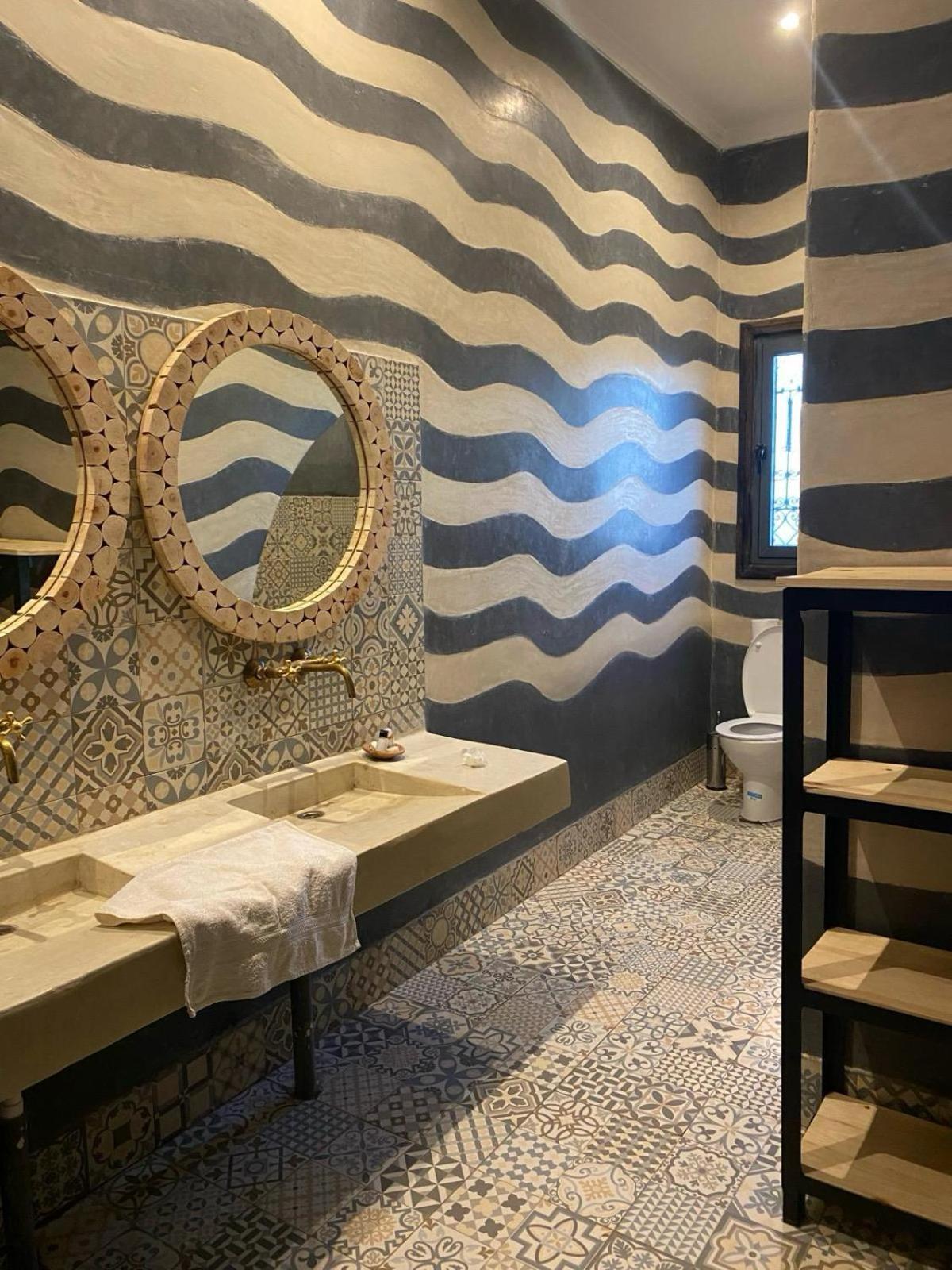 Hassilabied Riadsuerteloca Merzouga מראה חיצוני תמונה Bathroom