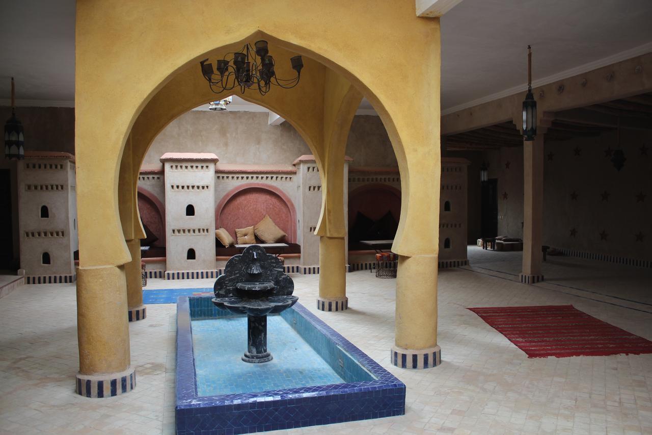 Hassilabied Riadsuerteloca Merzouga מראה חיצוני תמונה A hammam in Marrakech, Morocco